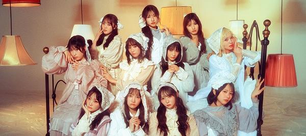 ≠MEのメンバーの集合写真